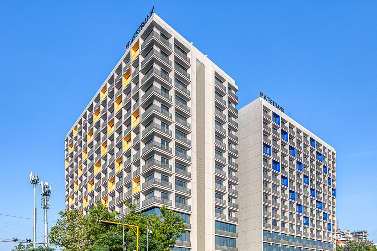 Corner View - RiverFront
